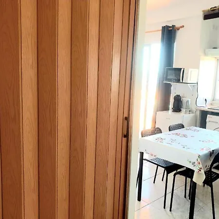 Alfa Omega 公寓式酒店 拉克鲁斯